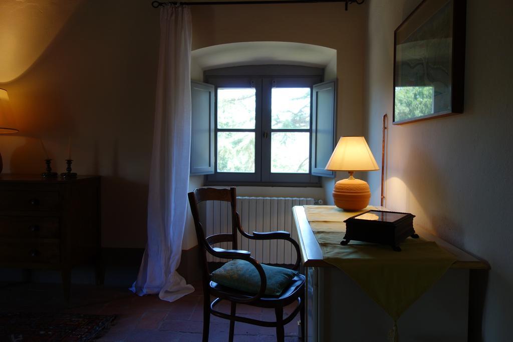 Bella Di Ceciliano Bed & Breakfast Arezzo Ruang foto