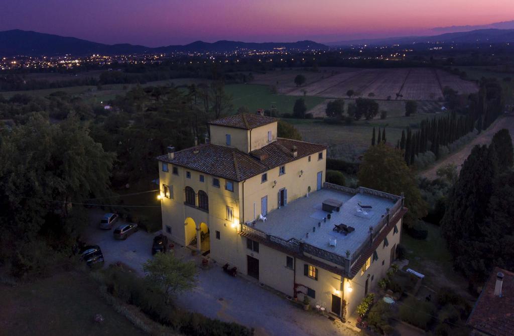 Bella Di Ceciliano Bed & Breakfast Arezzo Bagian luar foto